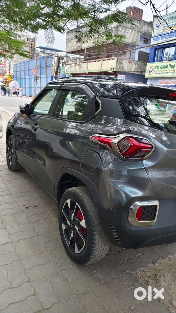 Tata Punch 1.2 Revotron Creative Amt Dual Tone, 2022, Petrol