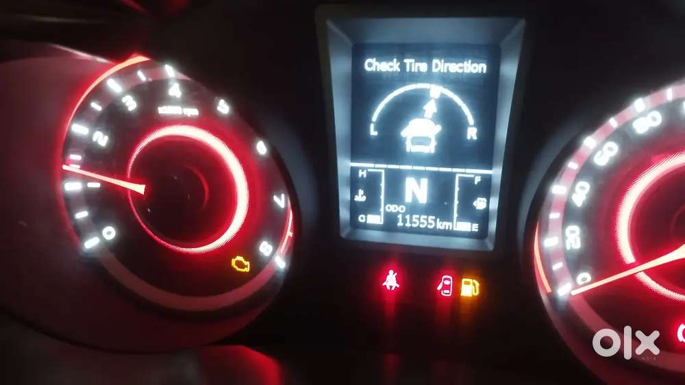 Mahindra Xuv300 2023 Petrol 11555 Km Driven(army)
