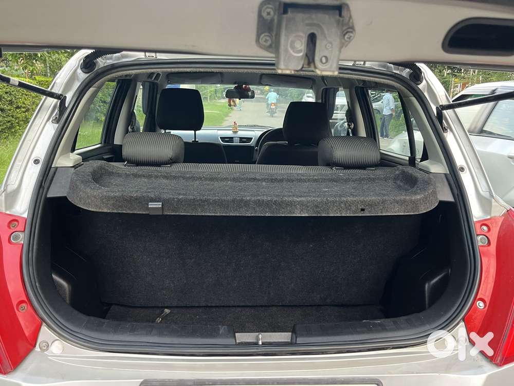 Maruti Suzuki Swift 1.2 Zxi Abs, 2012, Petrol