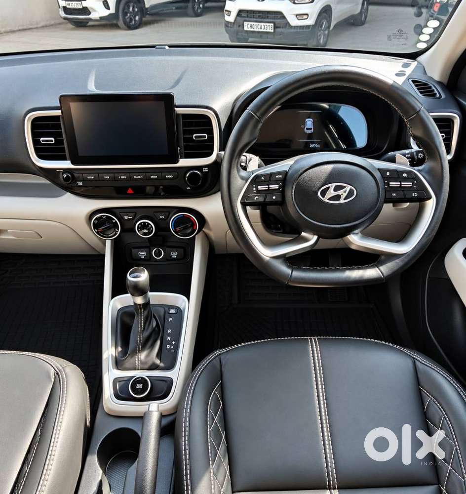 Hyundai Venue 1.0 S (o) Turbo Dct, 2024, Petrol