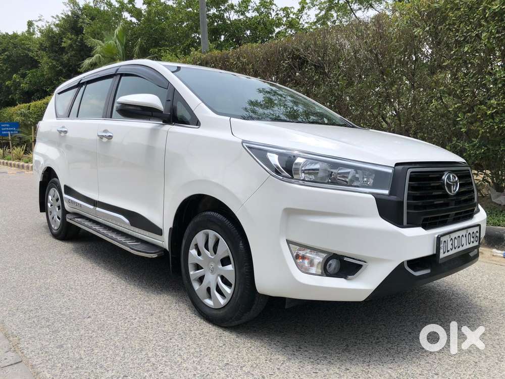 Toyota Innova Crysta 2.4 G Plus Mt 8 Str, 2025, Diesel