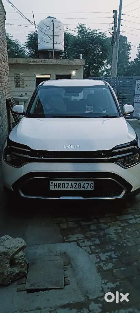 Kia Carens 2024 Petrol Manual