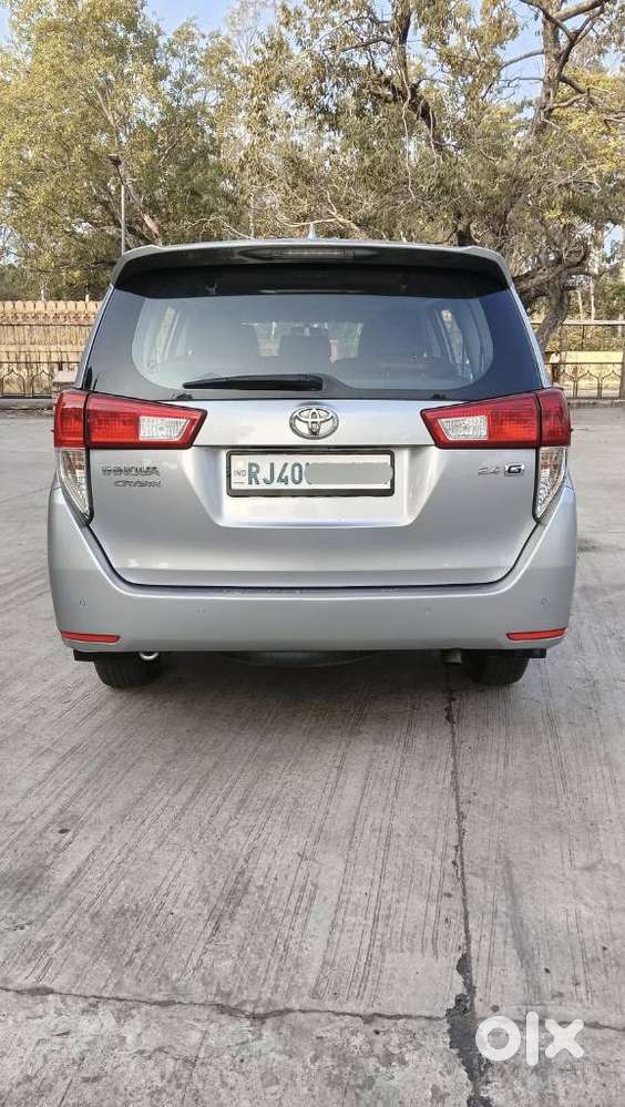 Toyota Innova Crysta 2.4 G Mt 7 Str, 2023, Diesel