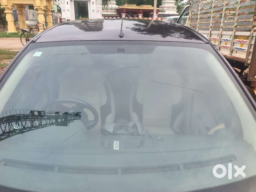 Engine Full Condition  Seats Leather  Tyres85%