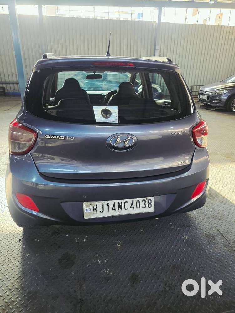 Hyundai Grand I10 Sportz Edition, 2016, Petrol