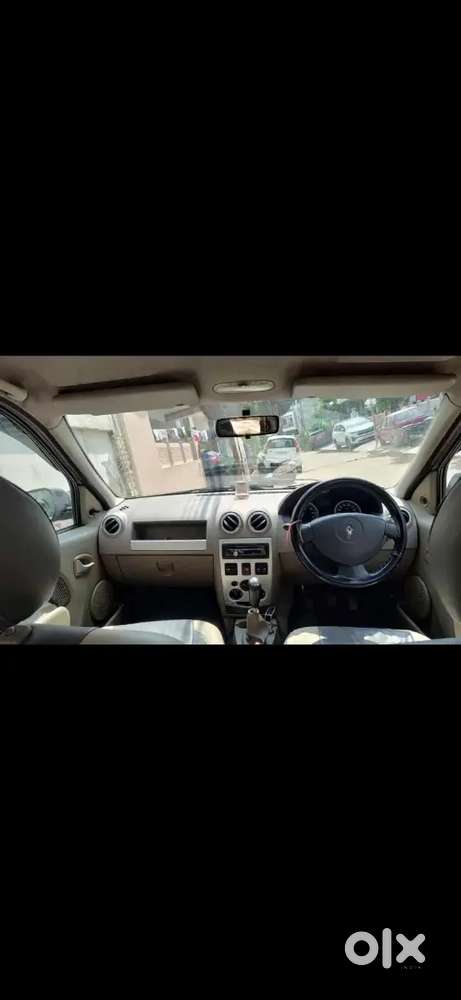 Mahindra Renault Logan (petrol + Lpg)