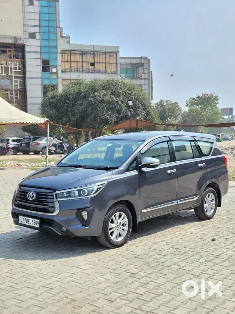 Toyota Innova Crysta 2016