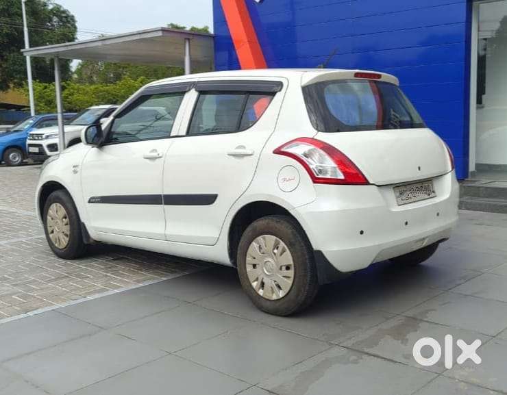 Maruti Suzuki Swift Lxi, 2013, Petrol
