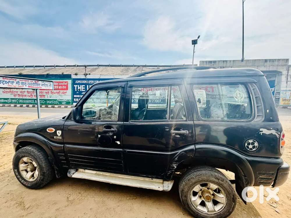 Mahindra Scorpio 2004