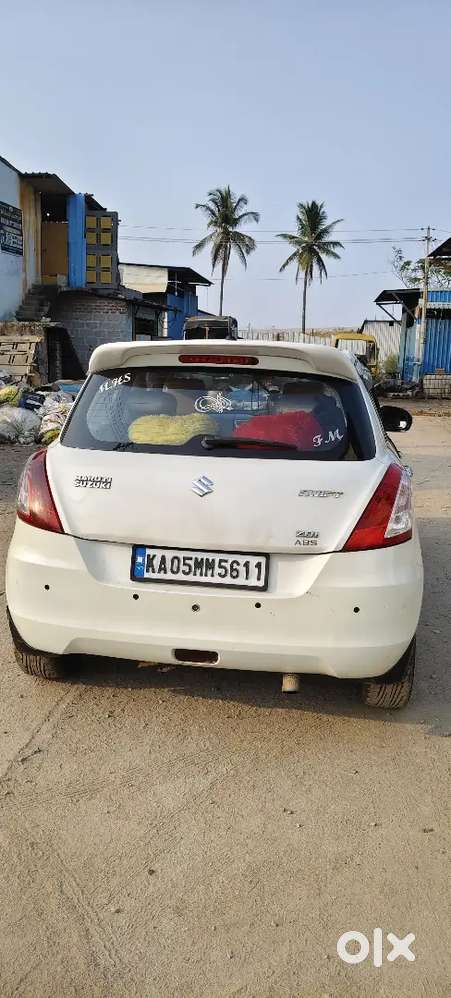 Swift Zdi Plus Maruti 2013 Diesel Automatic 128000 Km Driven