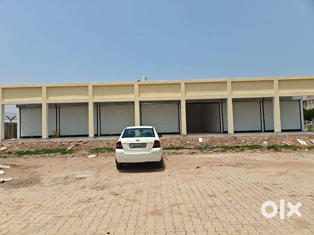 33 SQ YD BOOTH FOR RENT
