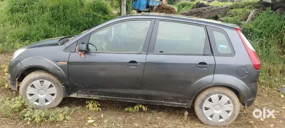 Ford Figo Petrol Manual 2011