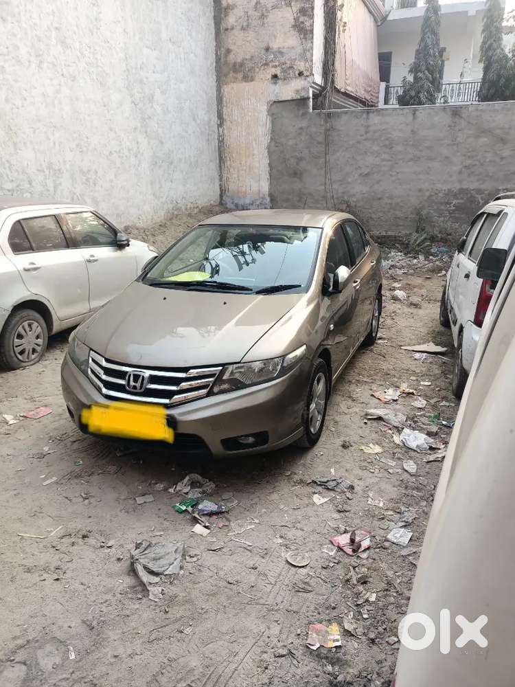Price 260000 No Time Pass Please.