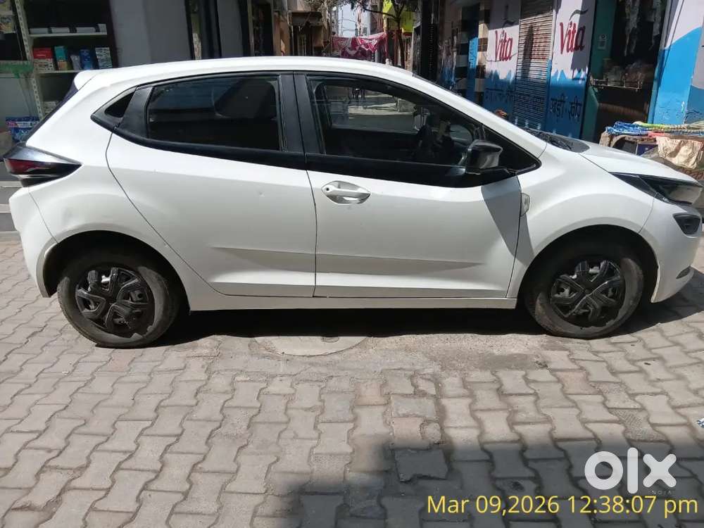 Tata Altroz 2022 Petrol 37000 Km Driven