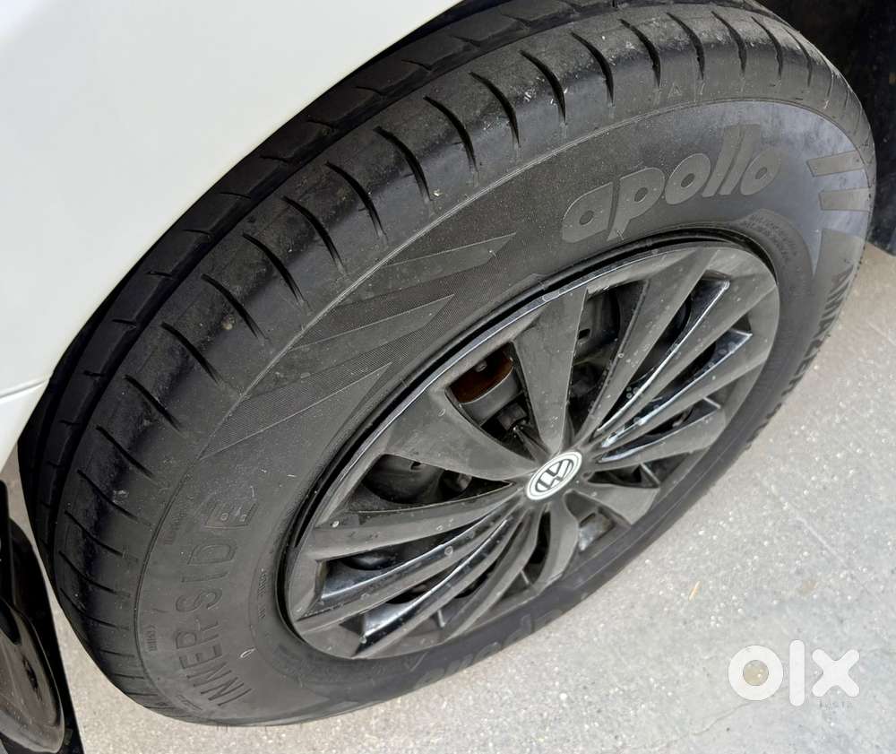 Volkswagen Vento 2010-2013 Petrol Trendline, 2011, Petrol