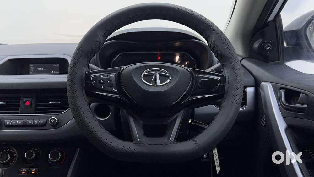 Tata Nexon 1.2 Revotron Xm (s), 2022, Petrol