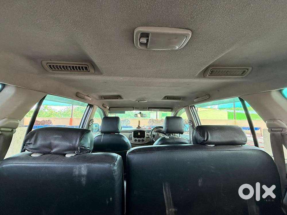 Toyota Innova 2013 Diesel Well Maintained
