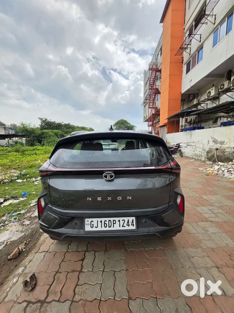 Tata Nexon 2023 Petrol