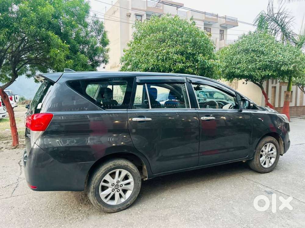 Toyota Innova Crysta 2.7 V, 2016, Cng & Hybrids