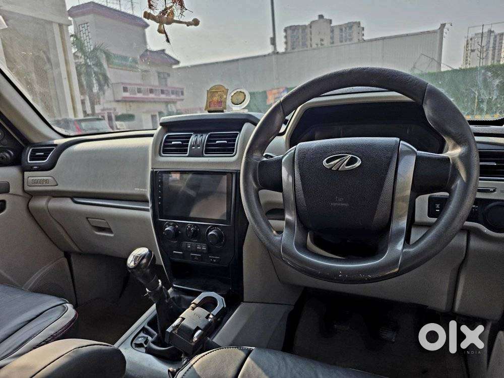 Mahindra Scorpio S6 Plus, 2017, Diesel