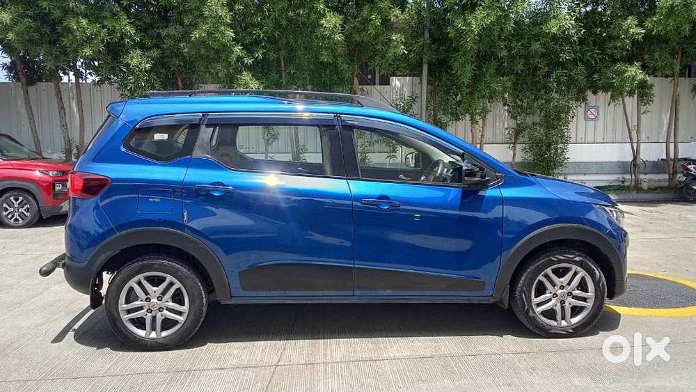 Renault Triber Rxz, 2021, Petrol
