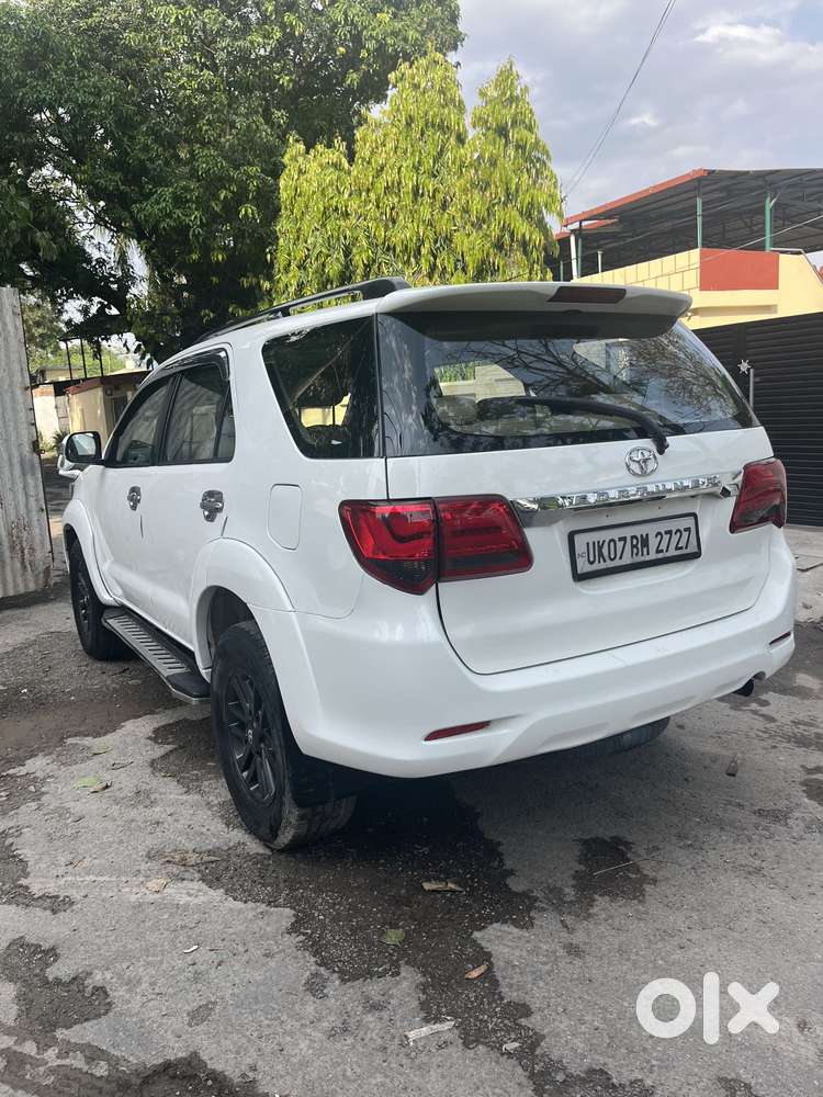Toyota Fortuner 3.0 Ltd, 2015, Petrol