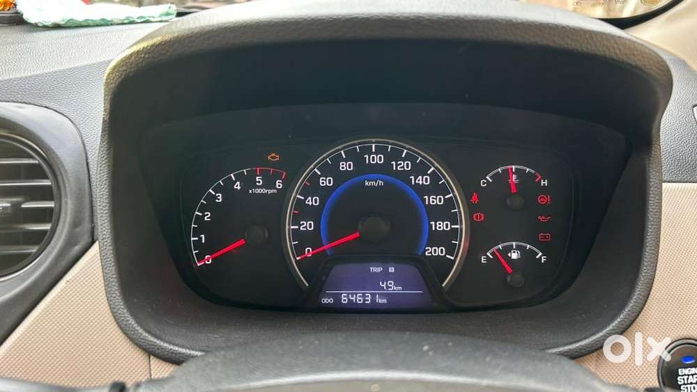 Hyundai Grand I10 Sportz  (push Button Start)