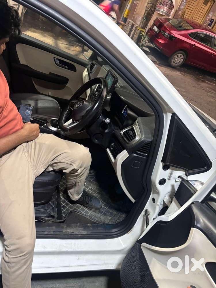 Tata Altroz Petrol 2022