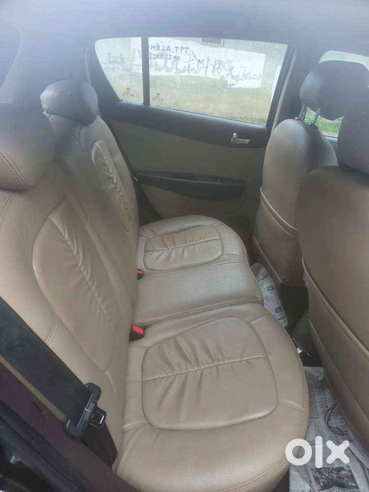 Hyundai I20 1.4 Asta At With Avn, 2012, Petrol