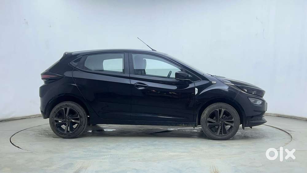 Tata Altroz 1.2 Xz Plus Dark Edition, 2022, Petrol