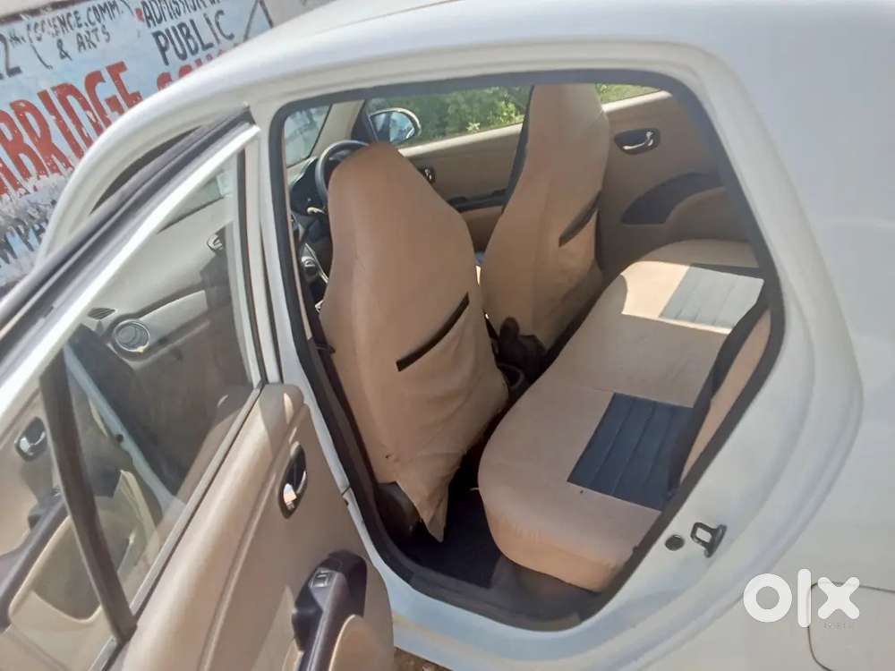 Hyundai I10 2012 Petrol 77600 Km Driven