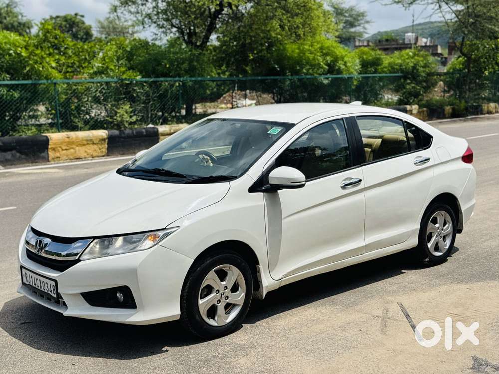 Honda City V Mt Sunroof, 2016, Petrol