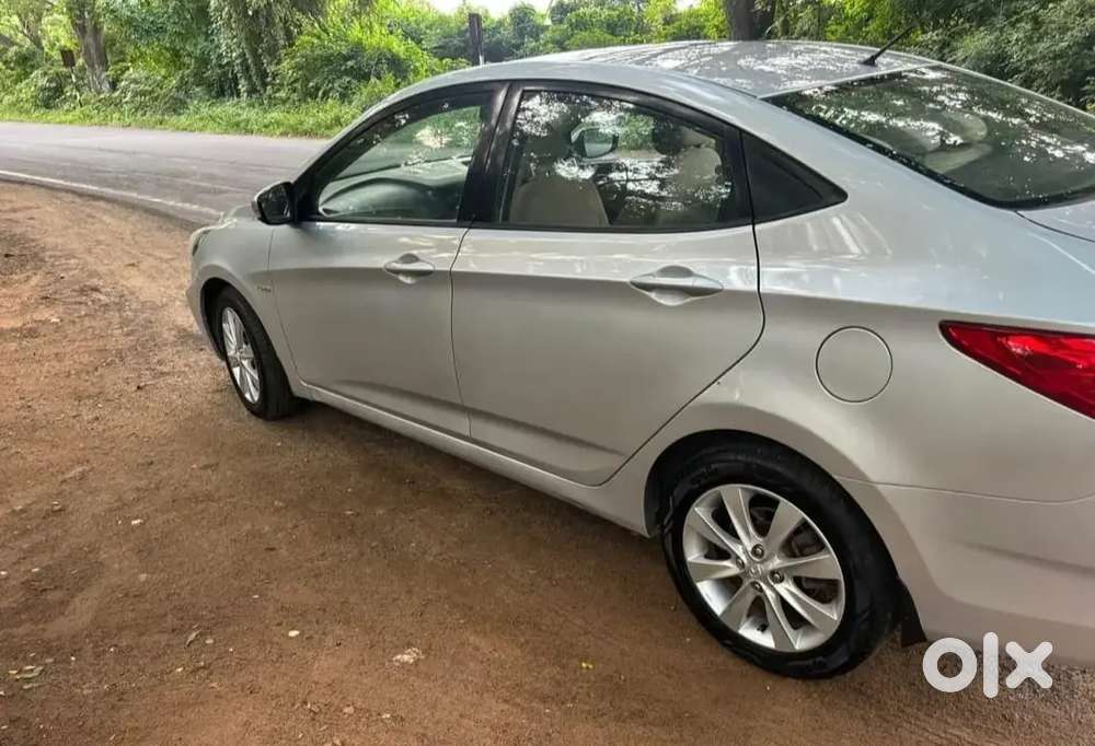 Hyundai Verna 2013