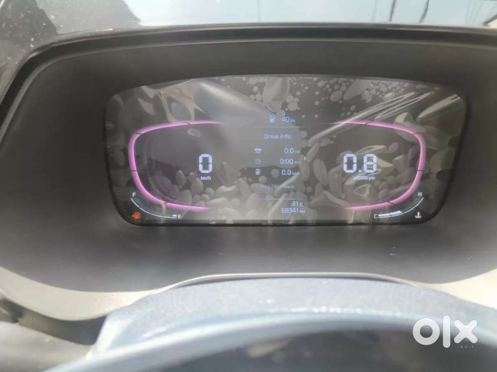 Kia Carens 1.4 Luxury Plus 6 Str, 2022, Petrol