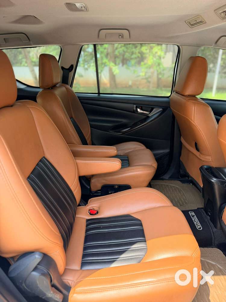 Toyota Innova Crysta 2.8 Gx At 7 Str, 2016, Diesel