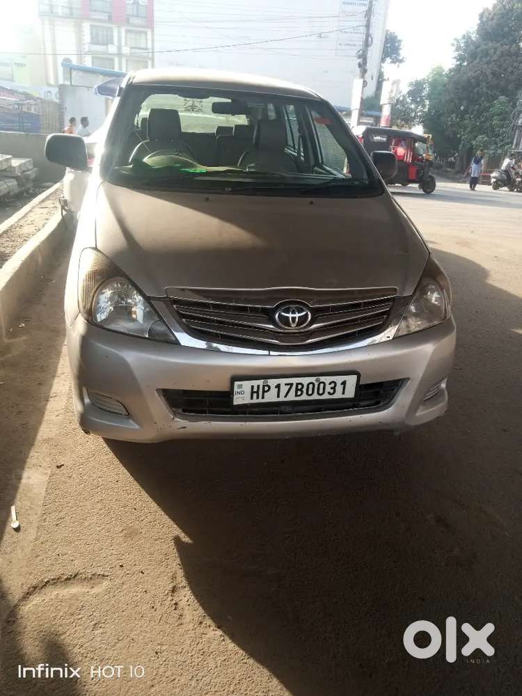 Toyota Innova 2010 Diesel Well Maintained