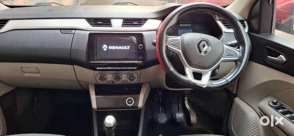 Renault Triber Rxz, 2020, Petrol