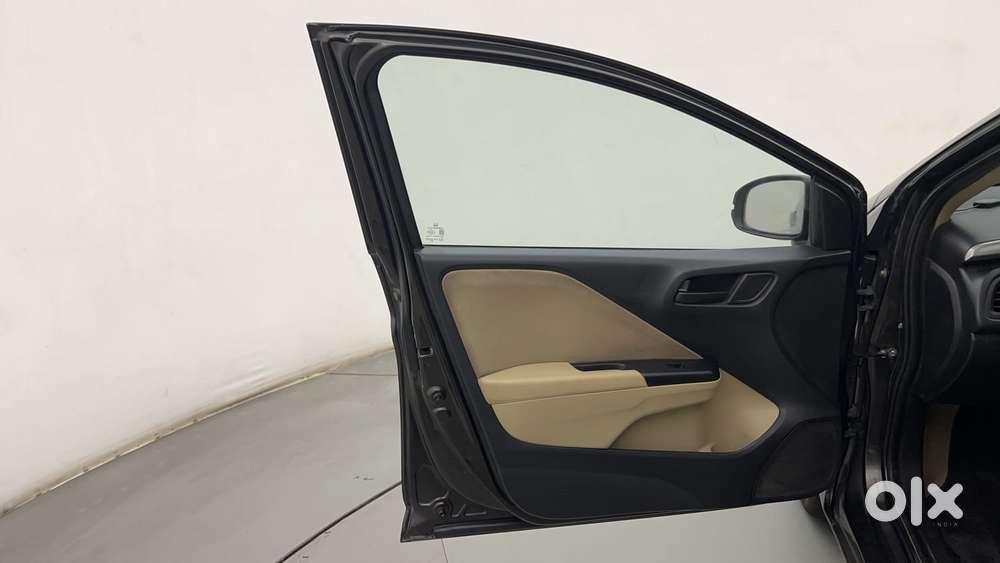 Honda City I-vtec Cvt Zx, 2016, Petrol