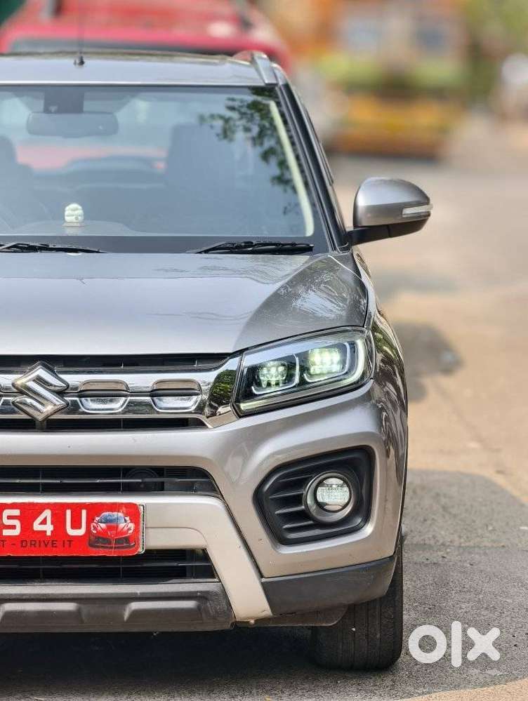 Maruti Suzuki Vitara Brezza Zxi + Mt Dual Tone, 2020, Petrol