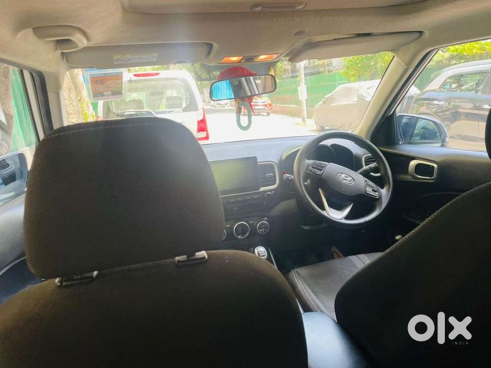 Hyundai Venue 2021 Diesel 90000 Km Driven