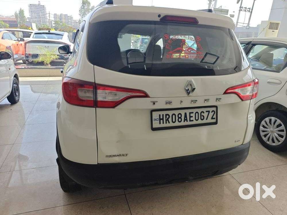 Renault Triber, 2022, Petrol