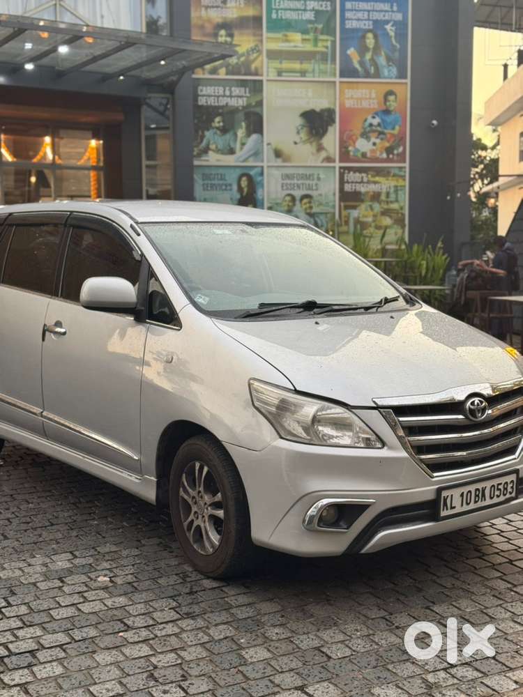 Toyota Innova Diesel 2012