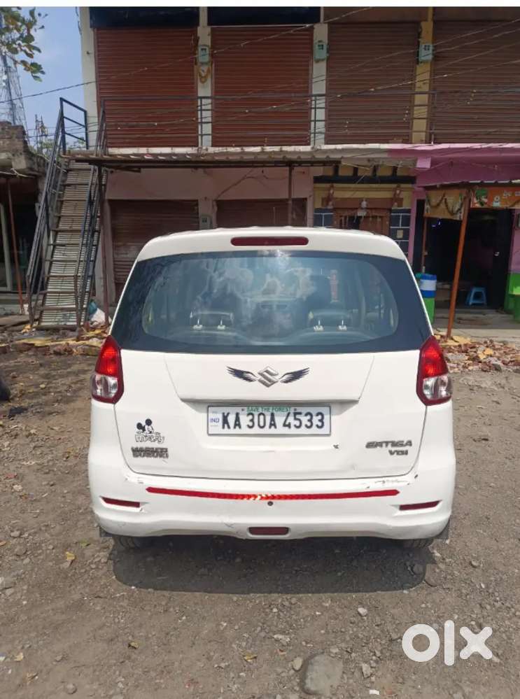 Maruti Suzuki Ertiga 2015 Diesel 290000 Km Driven