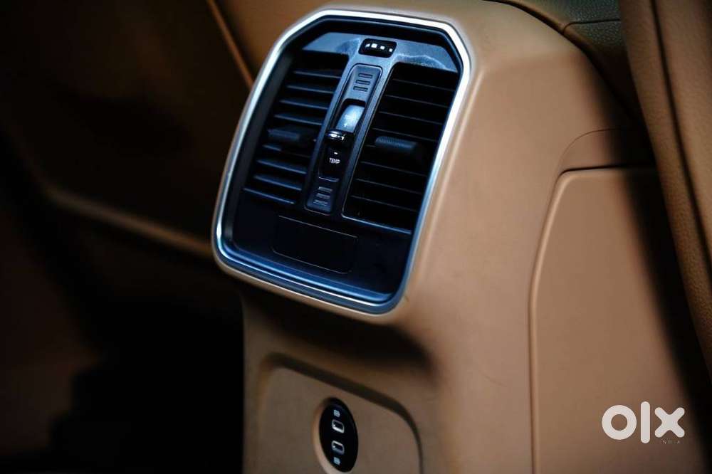 Porsche Macan 2.0 Petrol, 2024, Petrol