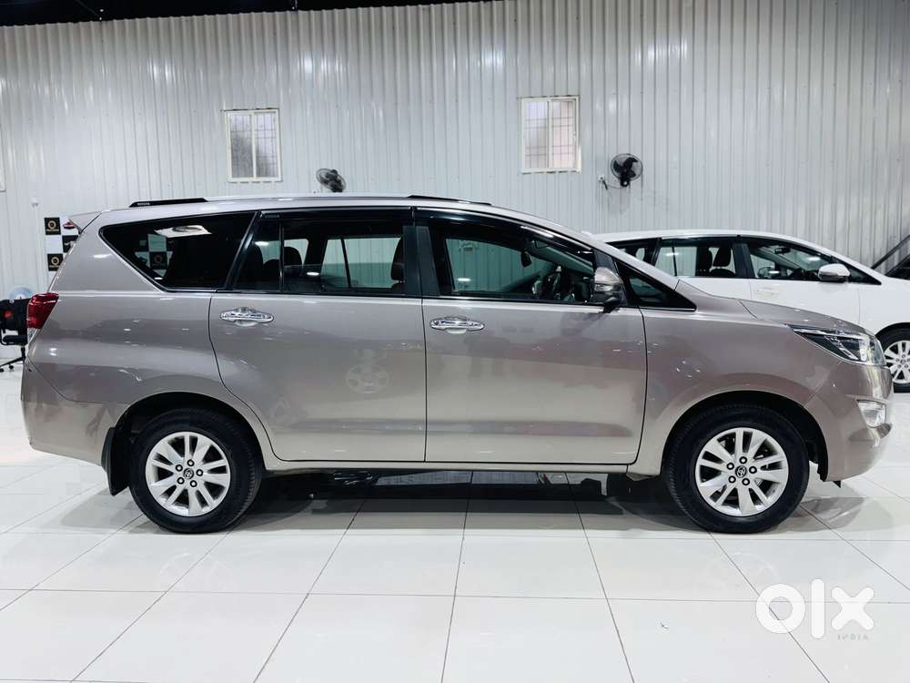 Toyota Innova Crysta 2.8 Z, 2016, Diesel