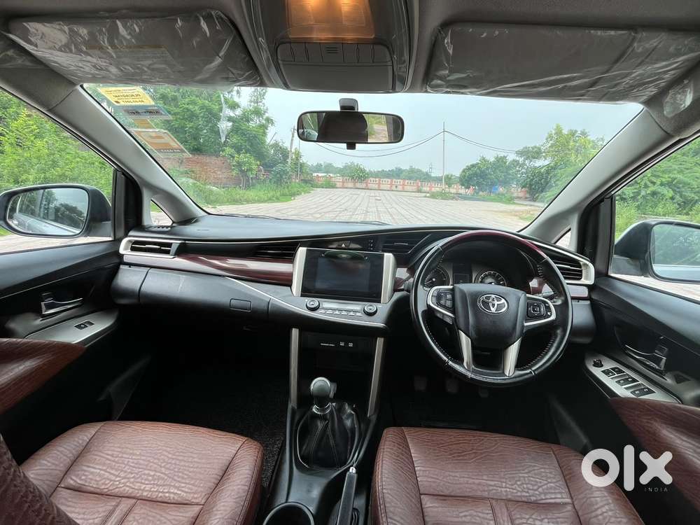 Toyota Innova Crysta 2.4 V 7 Str, 2017, Diesel