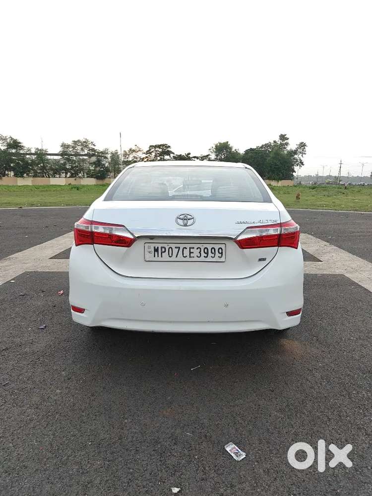2016 Toyota Corolla Altis पेट्रोल ऑटोमैटिक