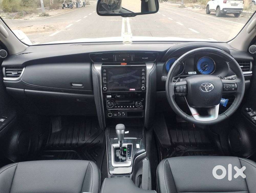 Toyota Fortuner 4x2 At 2.7 Petrol, 2026, Petrol