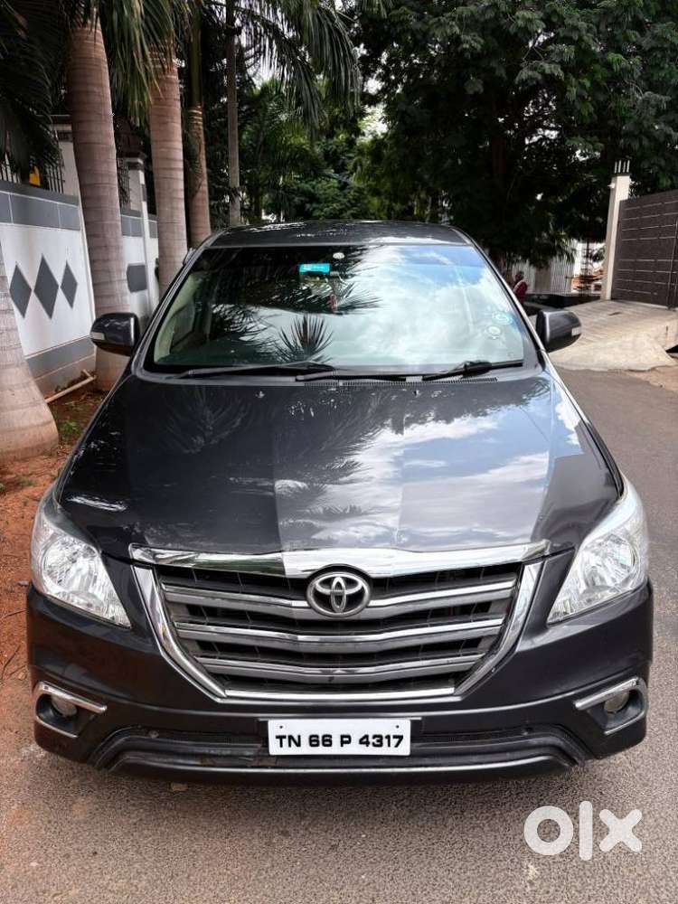 Toyota Innova 2.5 V 8 Str, 2015, Diesel