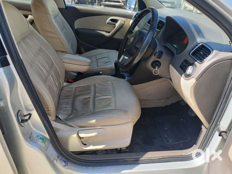 Volkswagen Vento 2010-2013 Petrol Highline, 2011, Petrol